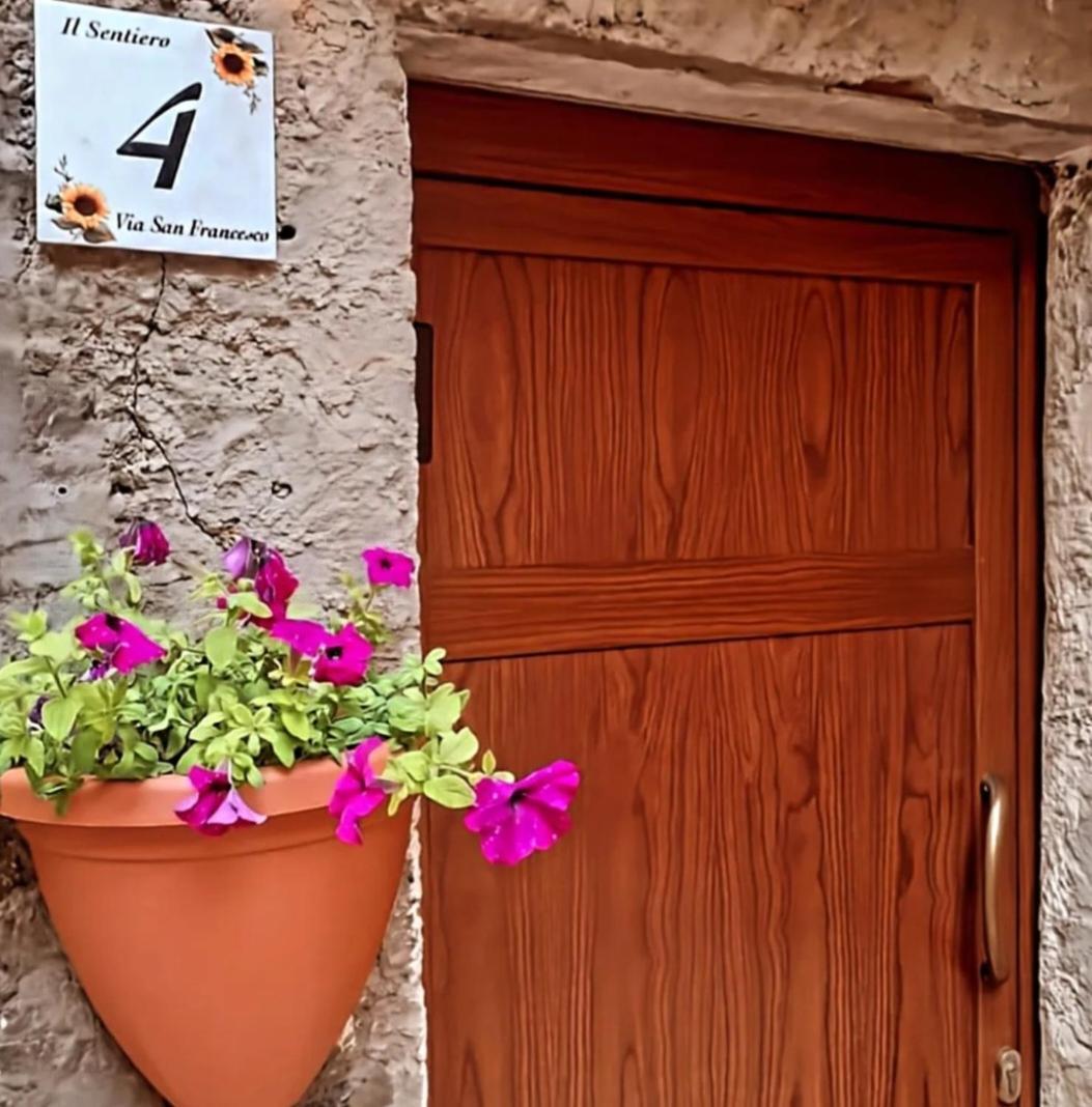Poggio BustoneIl Sentieroアパートメント エクステリア 写真