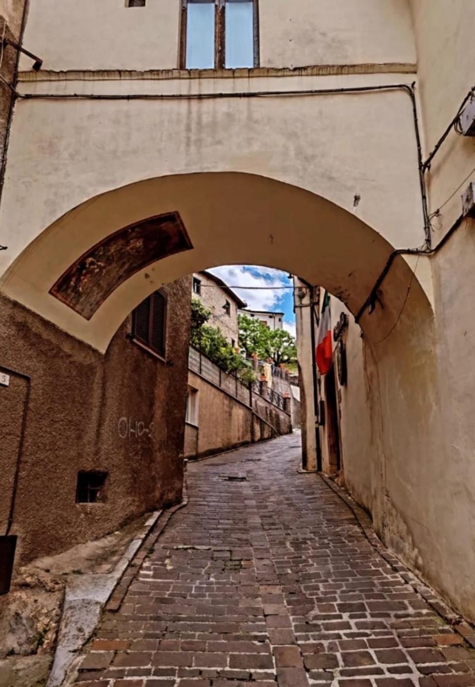 Poggio BustoneIl Sentieroアパートメント エクステリア 写真