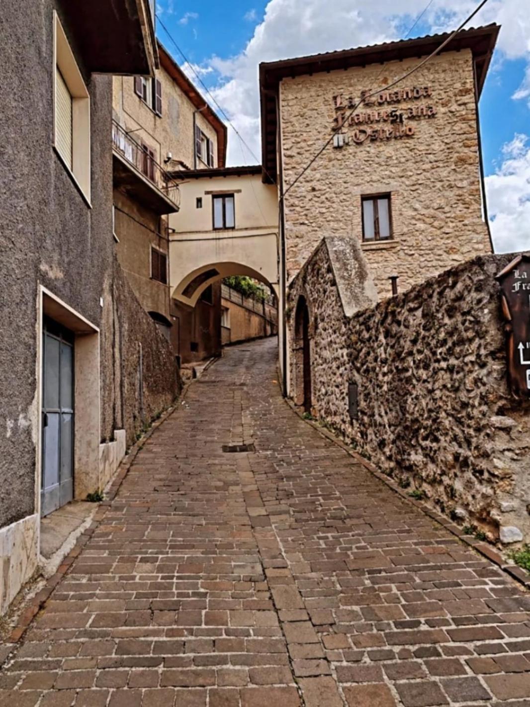 Poggio BustoneIl Sentieroアパートメント エクステリア 写真