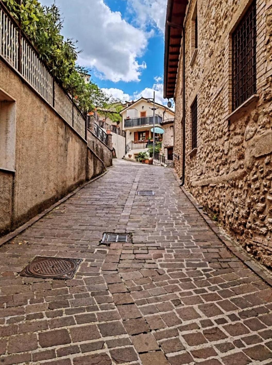 Poggio BustoneIl Sentieroアパートメント エクステリア 写真